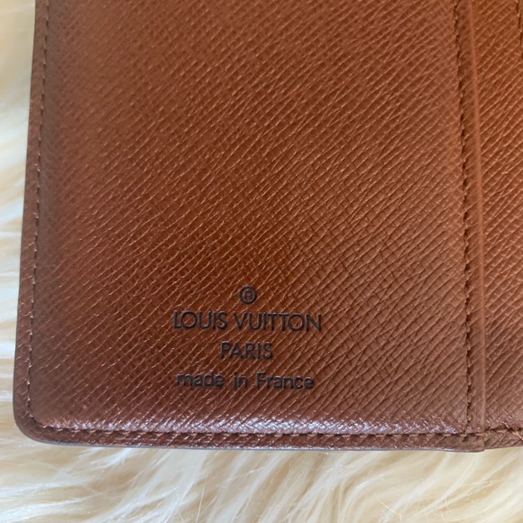 Louis Vuitton Wallet - Picture 7 of 8